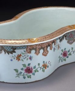 Very Rare Qian Long Famille Rose Wash Basin